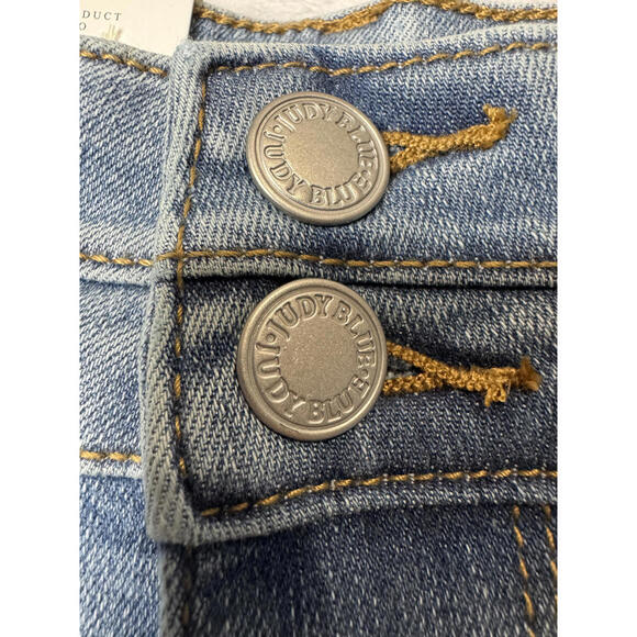 Judy Blue High Waist Wide Crop Women's Jeans Size 30x22 - Picture 6 of 9